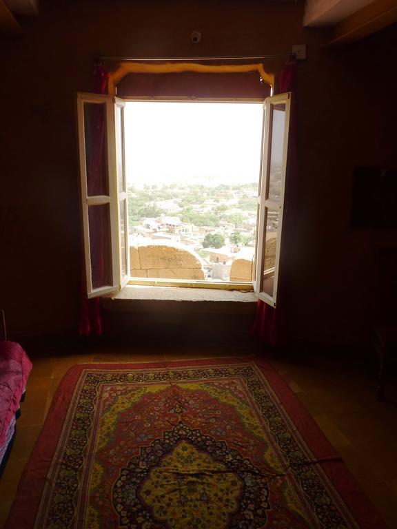 Mud Mirror Guesthouse Dzsaiszalmer Kültér fotó