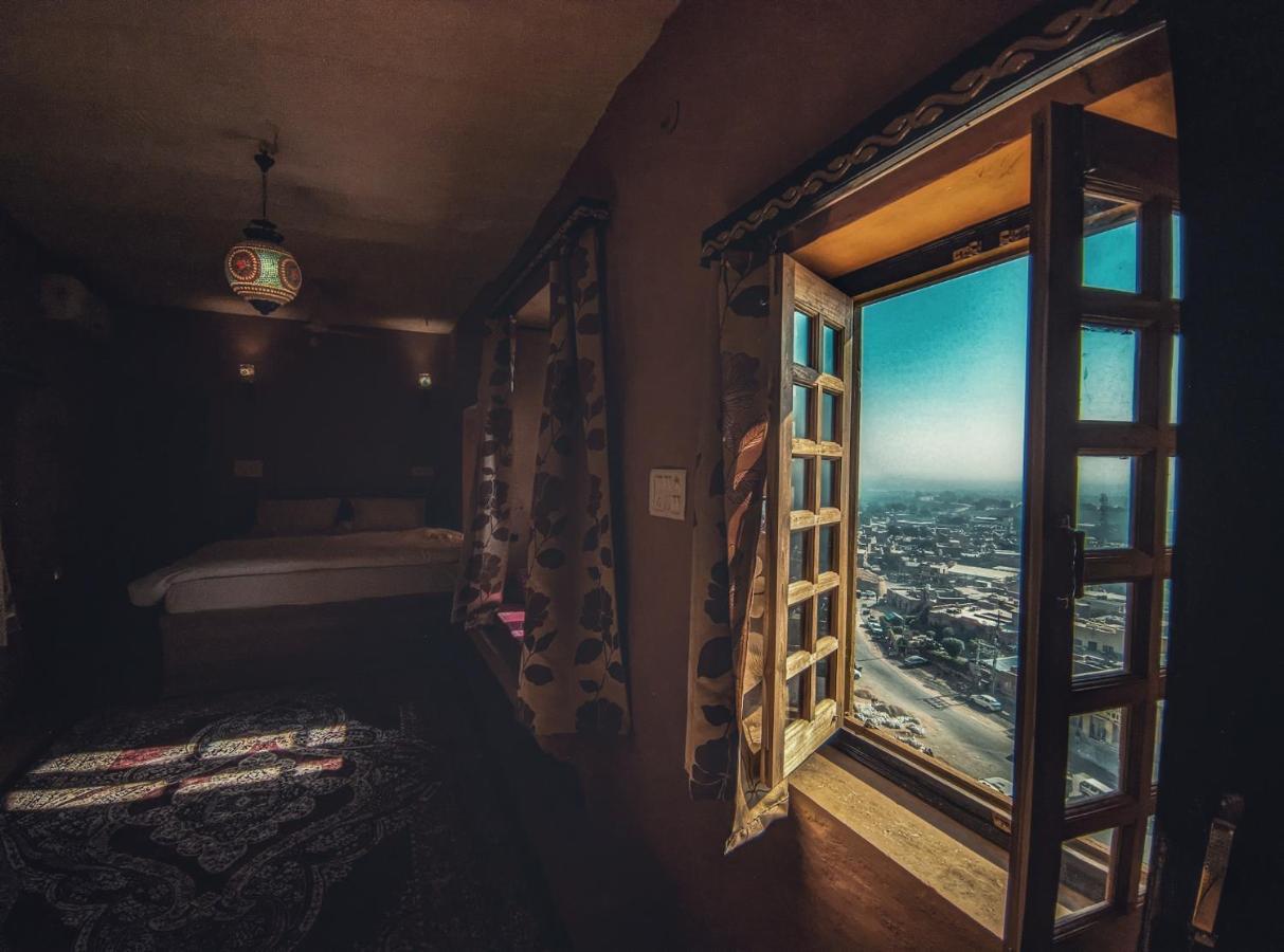 Mud Mirror Guesthouse Dzsaiszalmer Kültér fotó