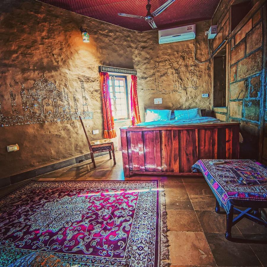 Mud Mirror Guesthouse Dzsaiszalmer Kültér fotó
