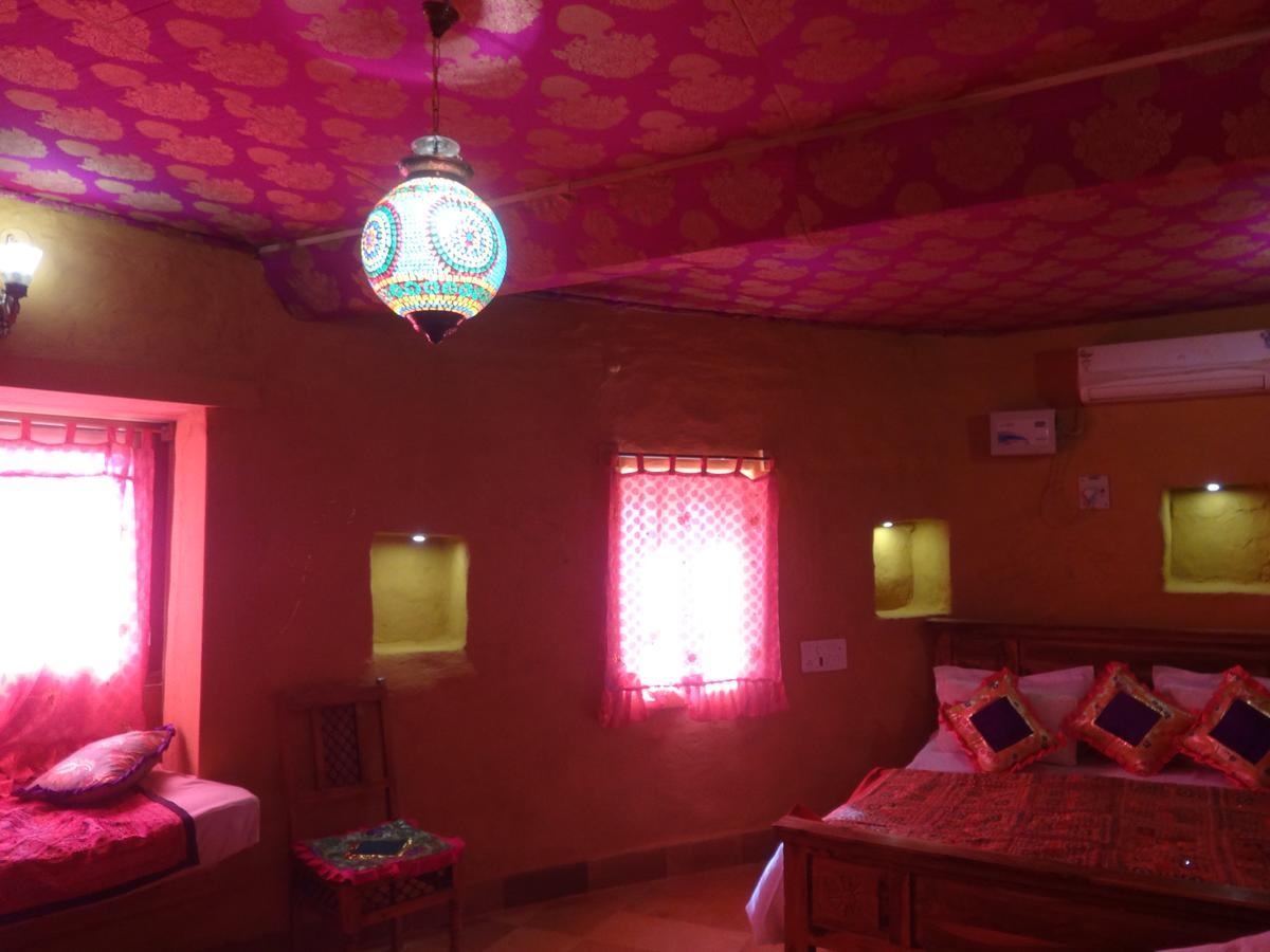 Mud Mirror Guesthouse Dzsaiszalmer Kültér fotó