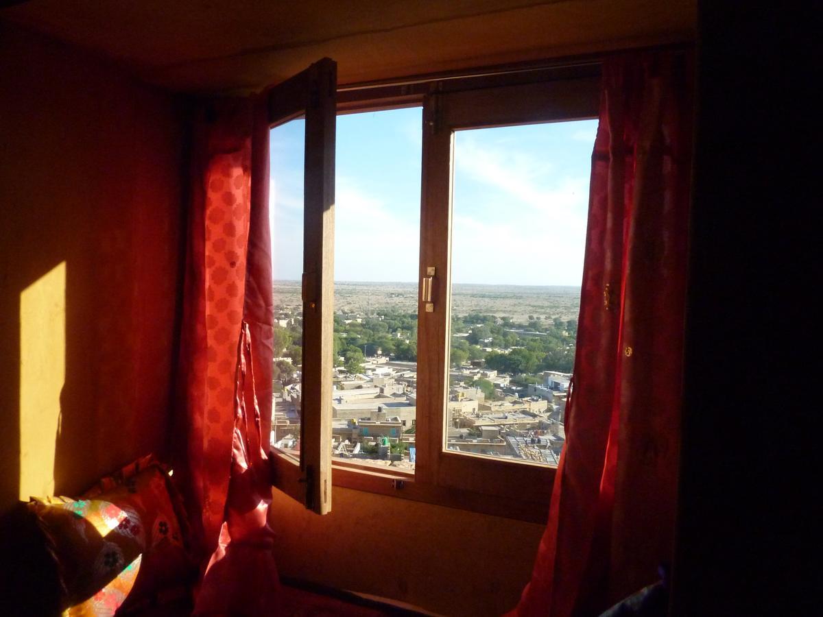 Mud Mirror Guesthouse Dzsaiszalmer Kültér fotó