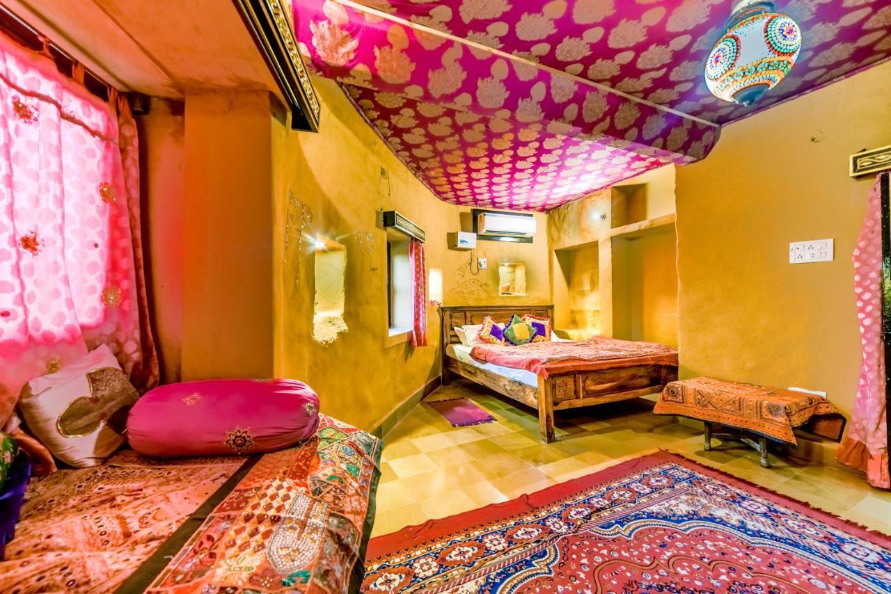 Mud Mirror Guesthouse Dzsaiszalmer Kültér fotó