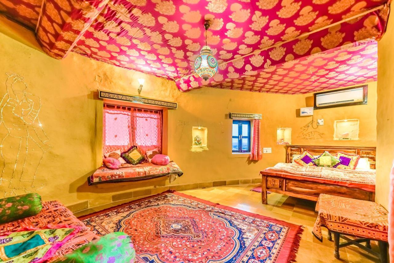 Mud Mirror Guesthouse Dzsaiszalmer Kültér fotó