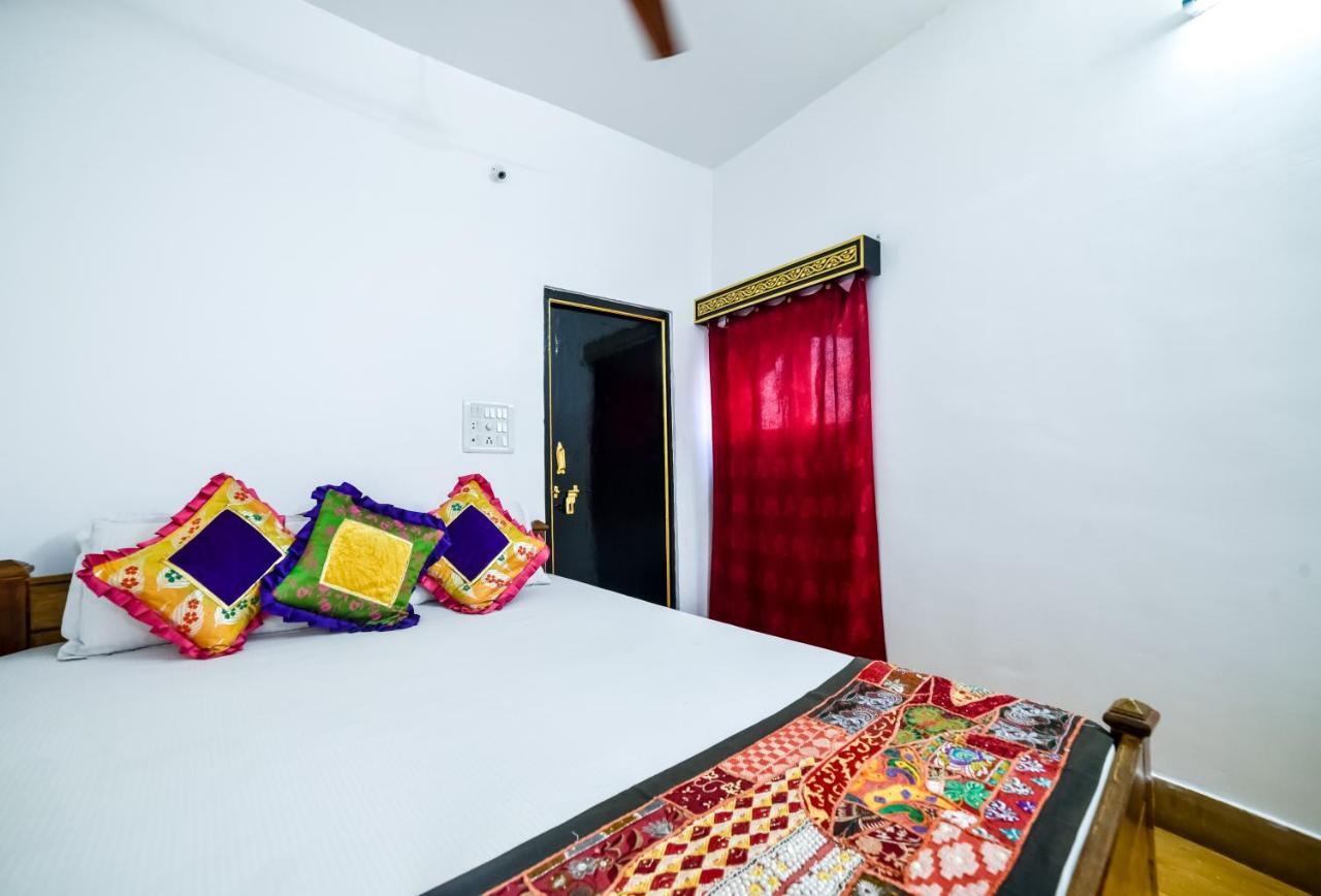 Mud Mirror Guesthouse Dzsaiszalmer Kültér fotó